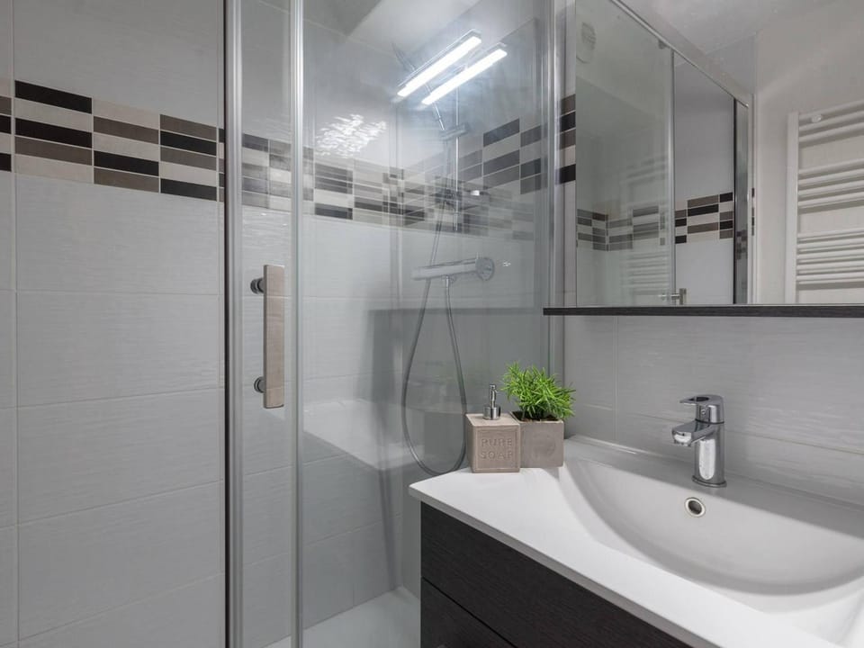 Appartement au calme, 6 pers, proche centre Saint-Lary, balcon sud, parking, navette pistes - FR-1-296-154 Apartment in Saint-Lary-Soulan