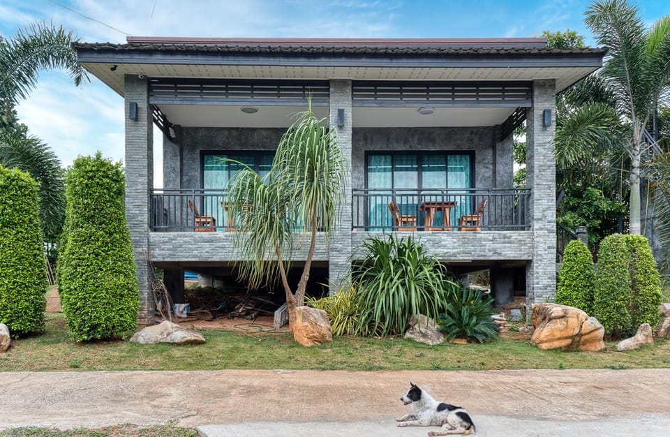 Property building, Garden