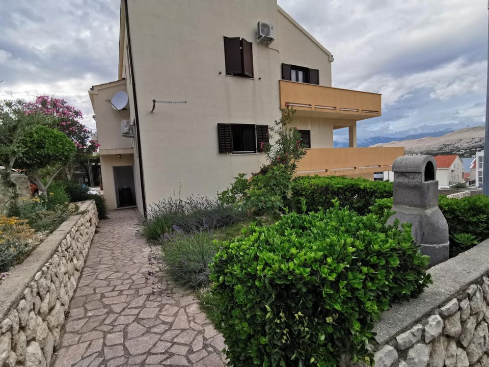 Apartments Lucia Apartment in Zadar County