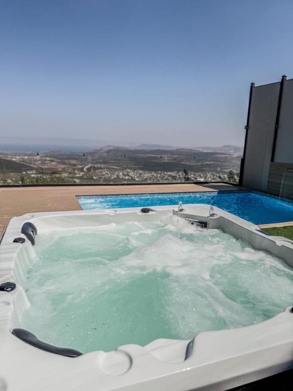 Day, Natural landscape, Hot Tub, Pool view, Swimming pool