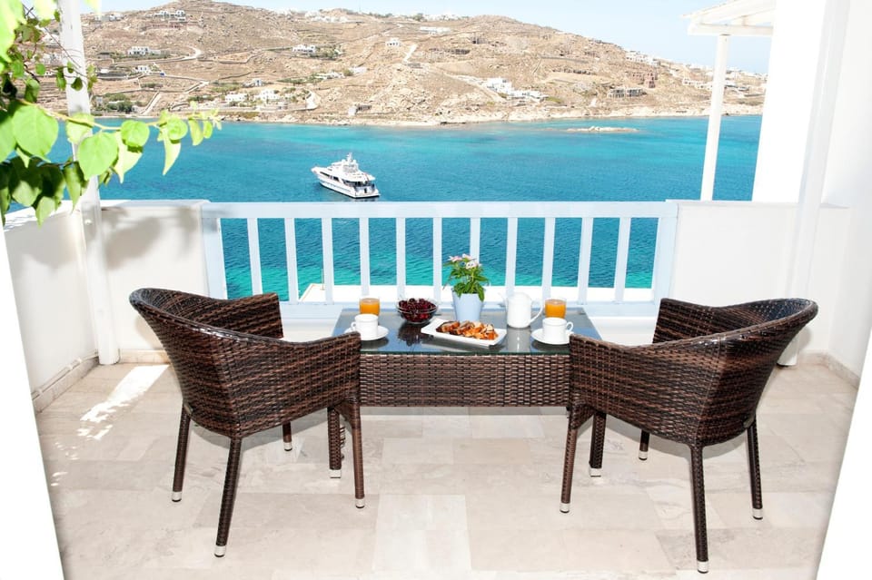 Patio, Sea view