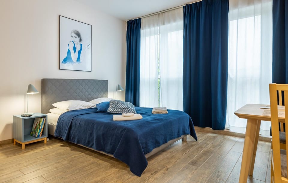 Bed, Photo of the whole room