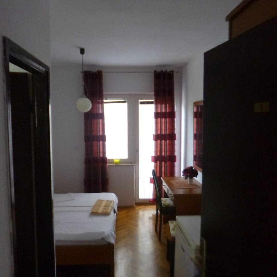 Haus Pehar Bed and Breakfast in Baška Voda