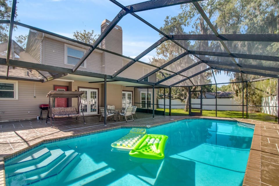 Patio, Swimming pool