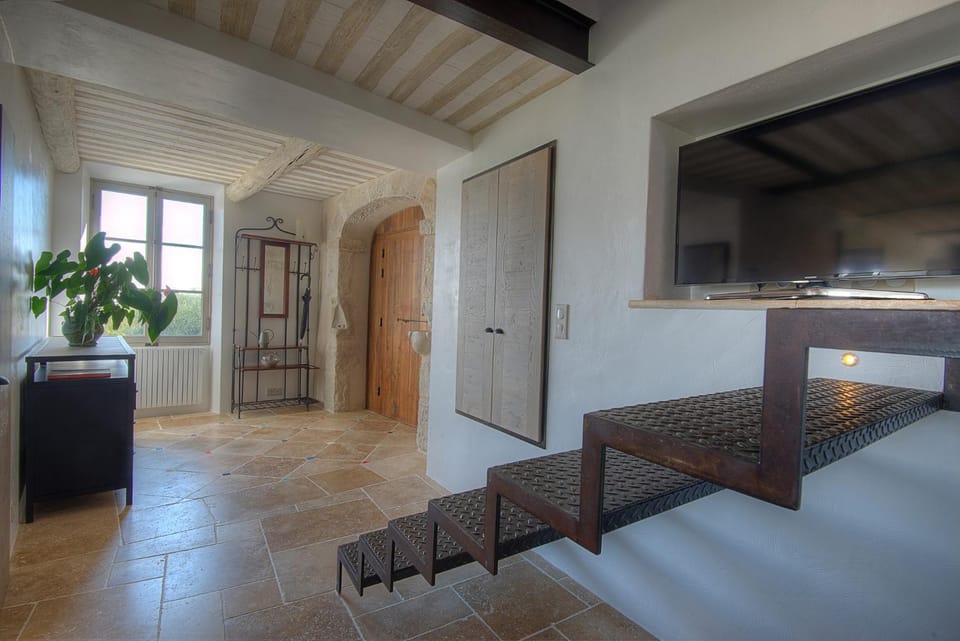 Lobby or reception, Sea view, flat iron, heating, storage