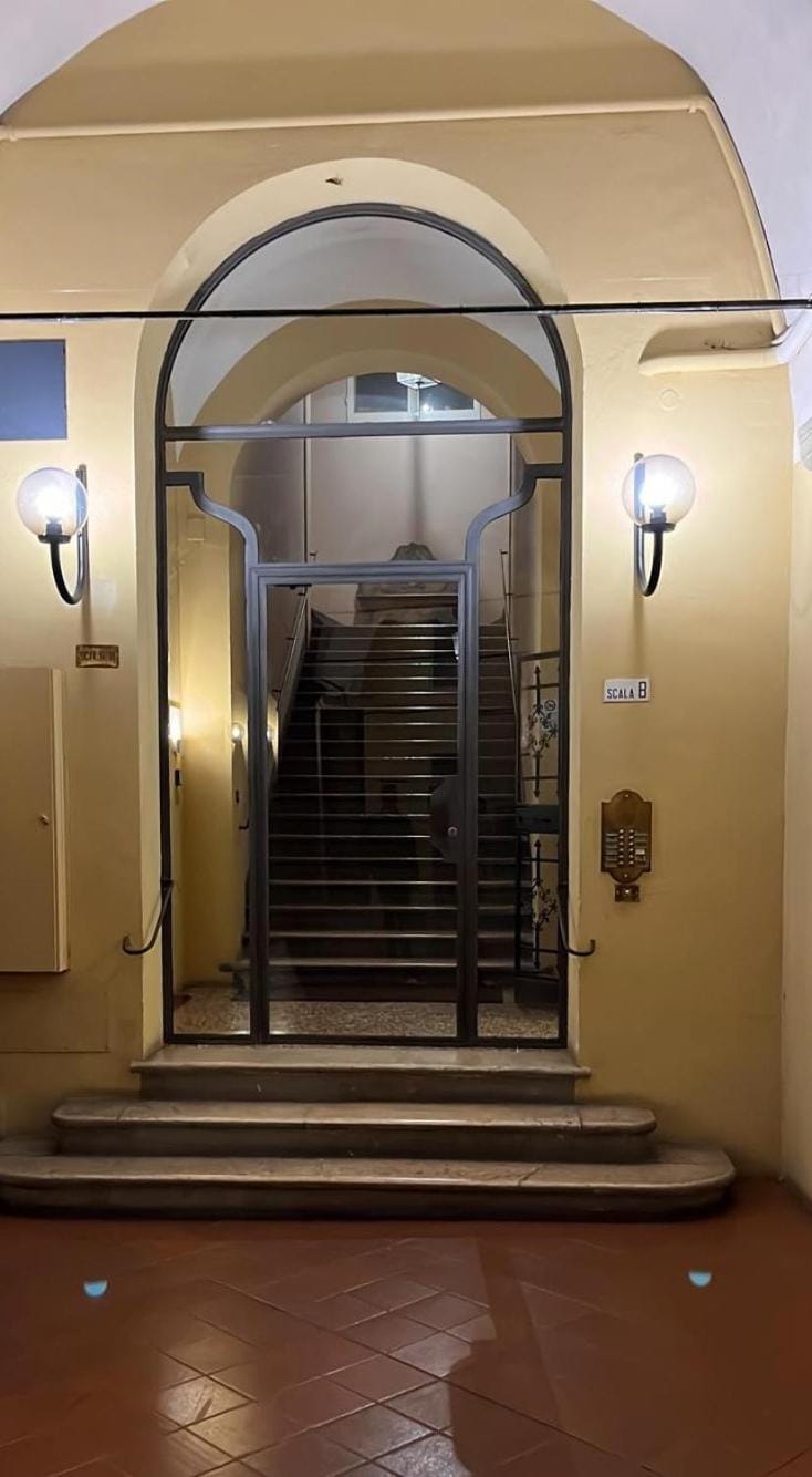 Rooms H Ercolani Bed and Breakfast in Bologna