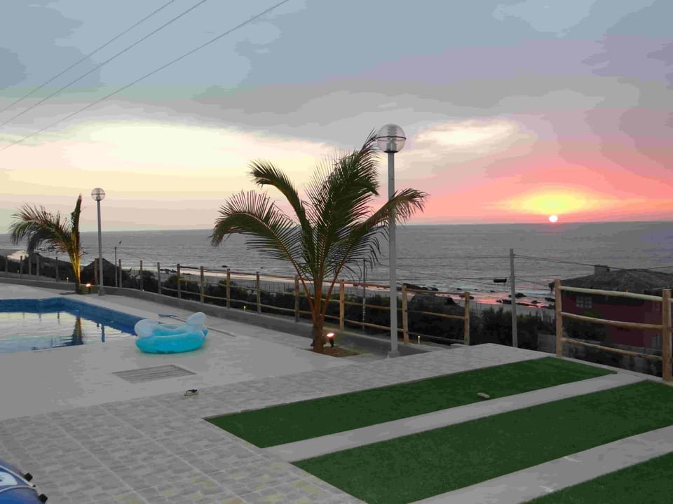 Punta Sal Vista Hermosa House in Canoas de Punta Sal