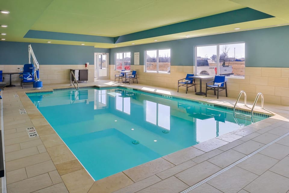 Swimming pool, Swimming pool