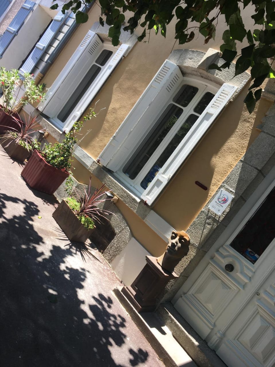 Property building, Facade/entrance