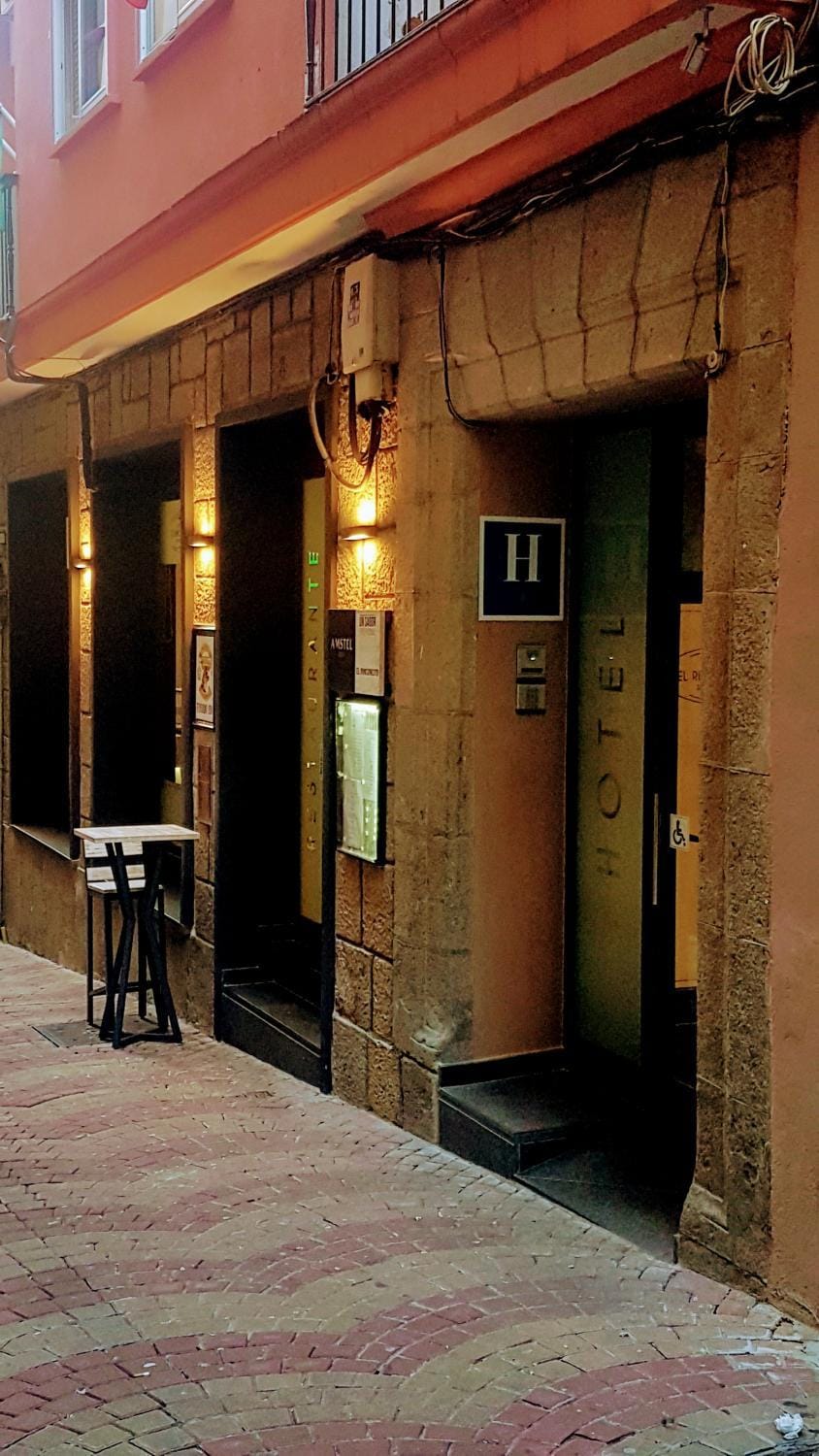 Property building, Facade/entrance