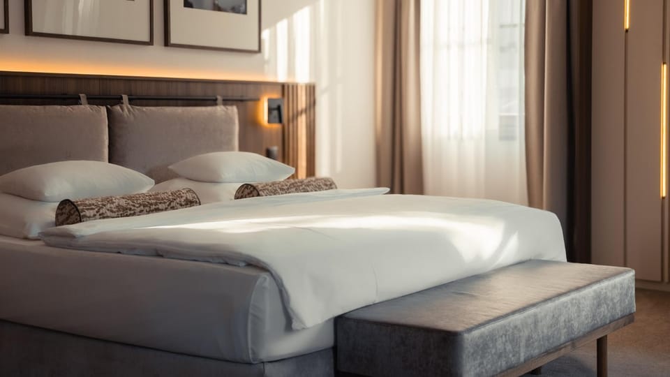 Bed, Bedroom
