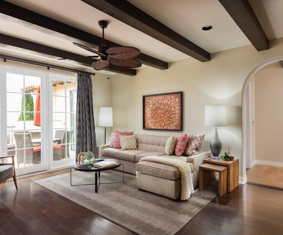 Living room, Seating area