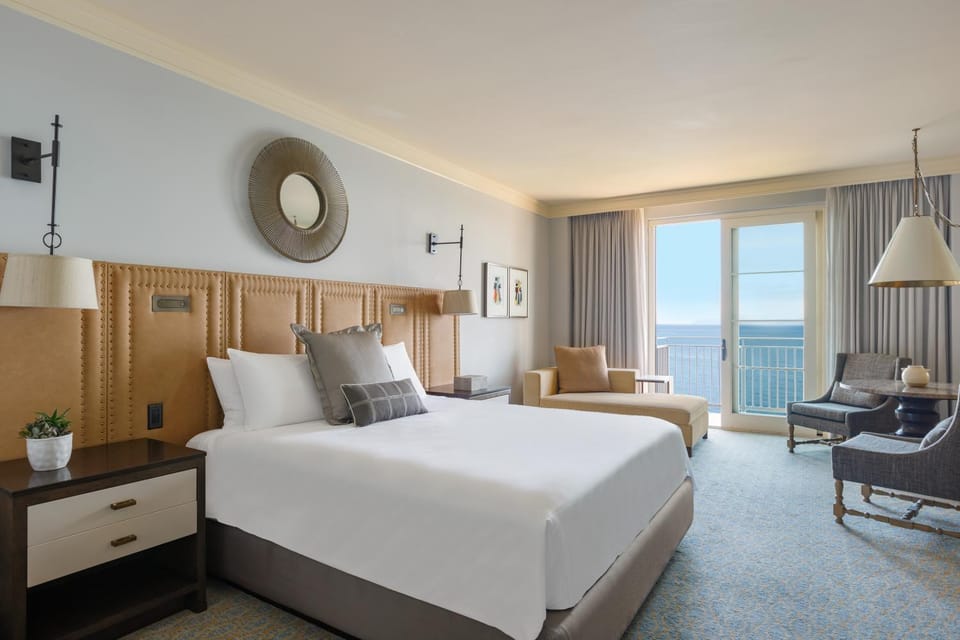 Bed, Photo of the whole room, Bedroom, Sea view