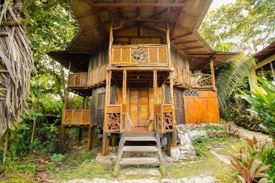 Hosteria Flor de Canela Nature lodge in Ecuador