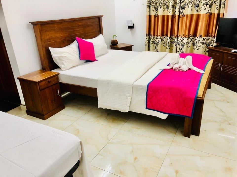 Ryan Residence & Restaurant Hotel in Negombo