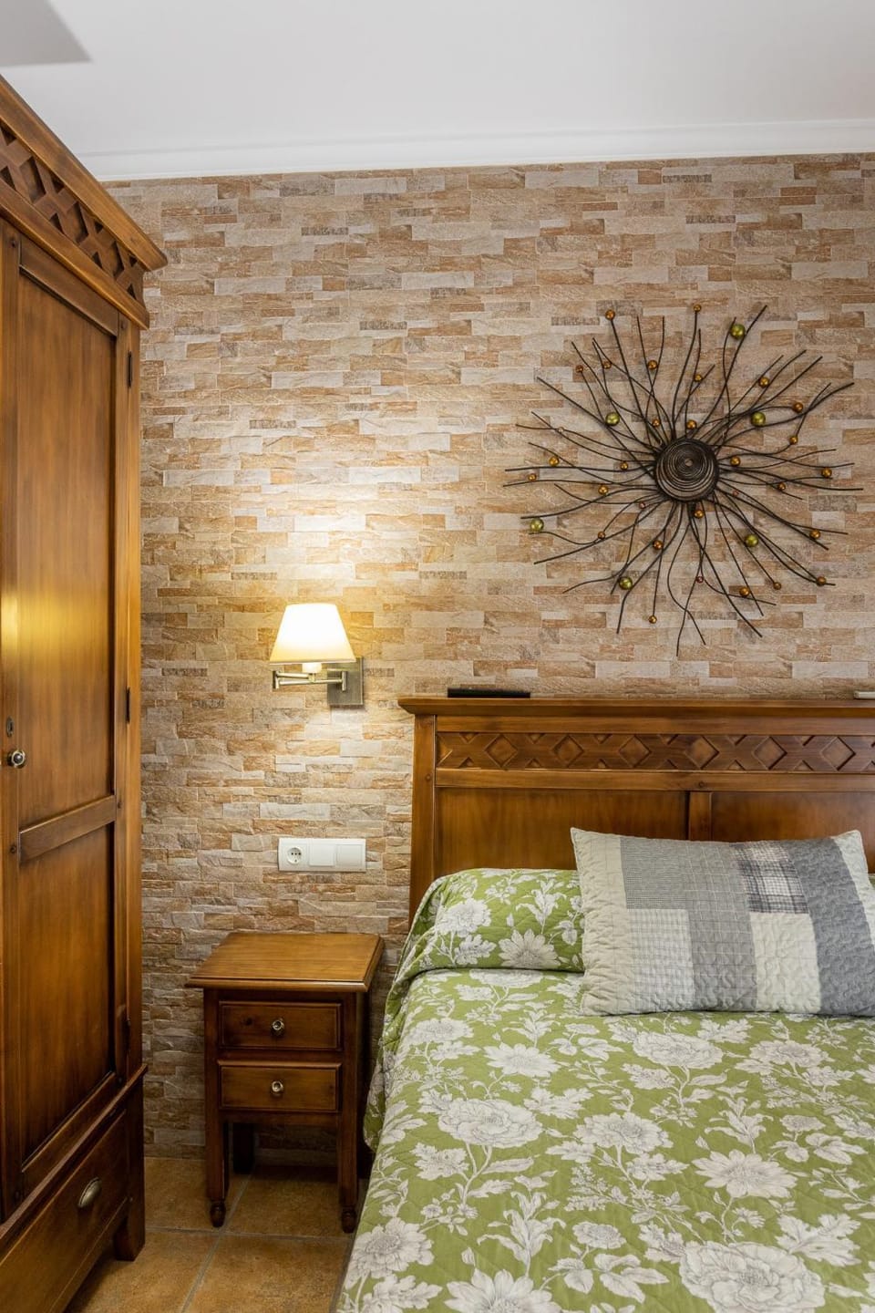 Hostal Costa Luz Bed and Breakfast in El Puerto de Santa María