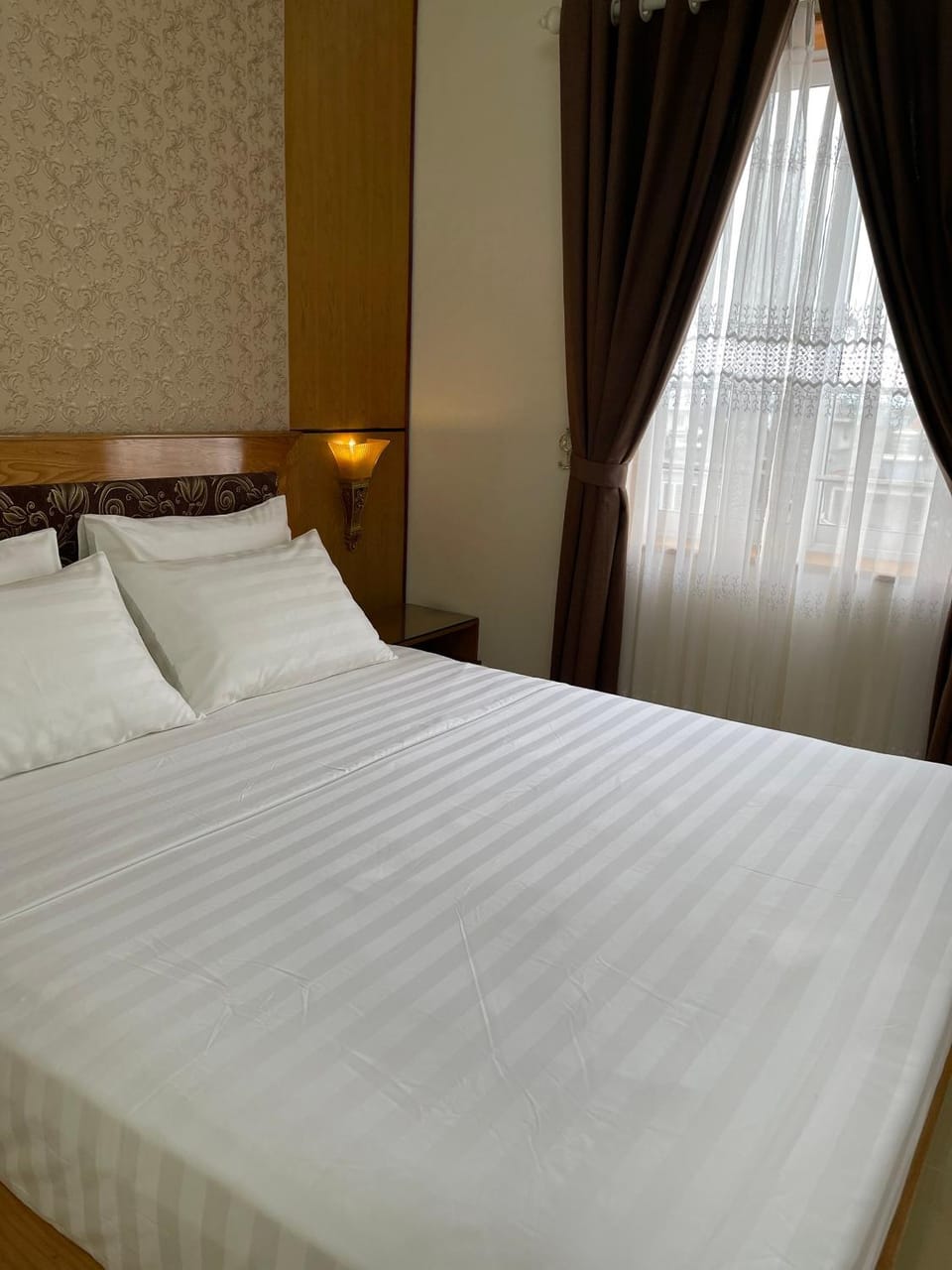 Hoa Phuong Hotel Hotel in Laos
