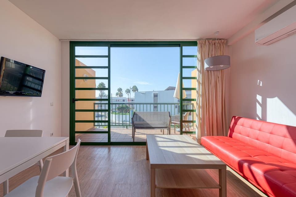 TV and multimedia, Balcony/Terrace, Lounge or bar, Dining area