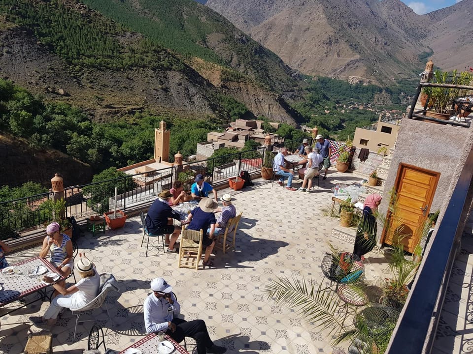 People, Balcony/Terrace