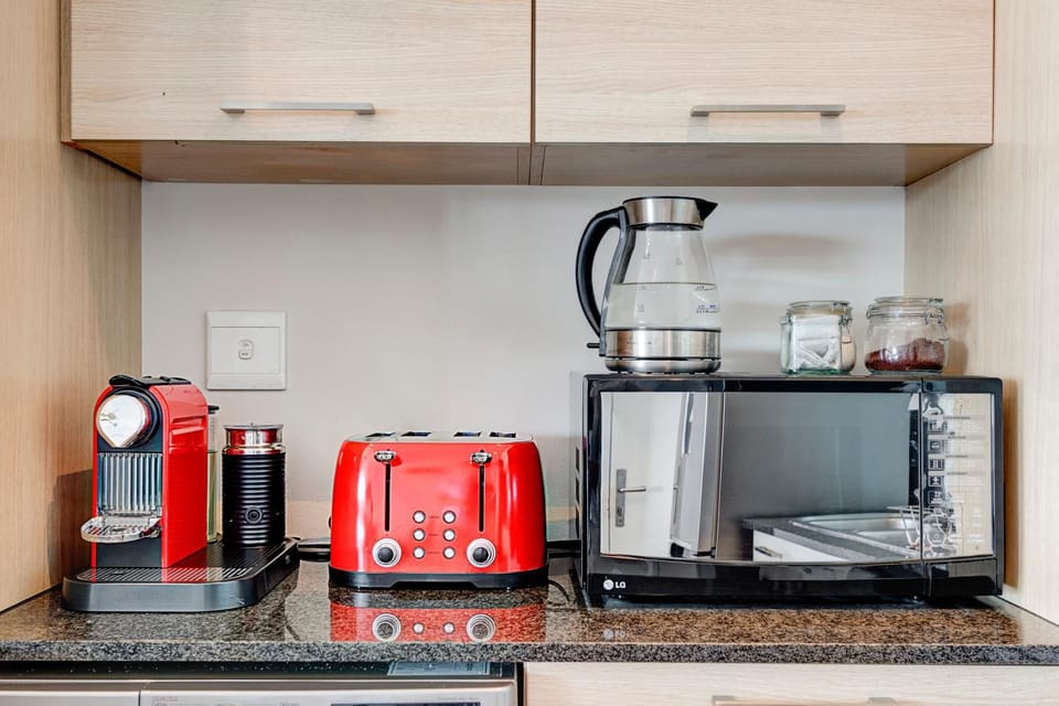 Coffee/tea facilities, kitchen