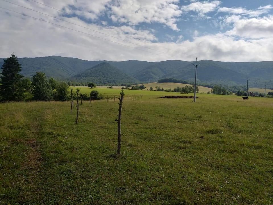 Nearby landmark, Natural landscape, Hiking, Mountain view