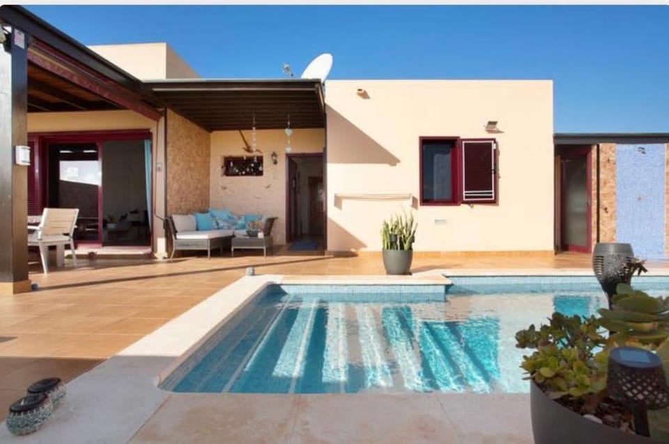 Villa Amistad Villa in Maxorata