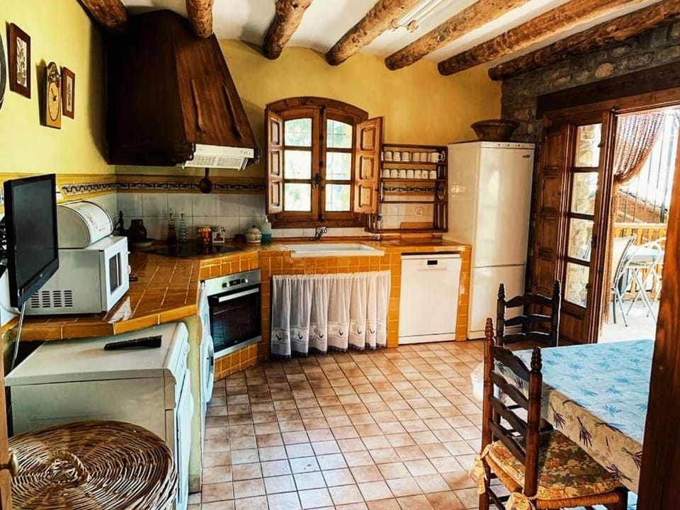 Casa Alejandra House in Aragon