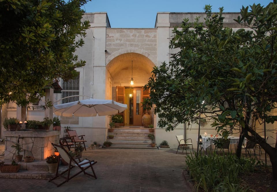 Inner courtyard view