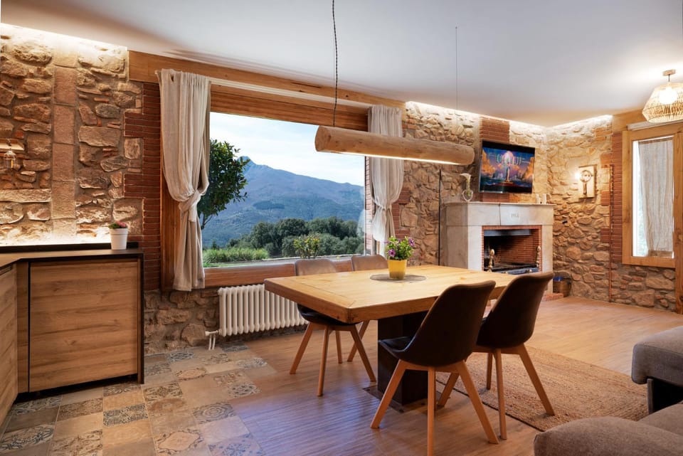 Masia de Can Ferrer Country House in Selva