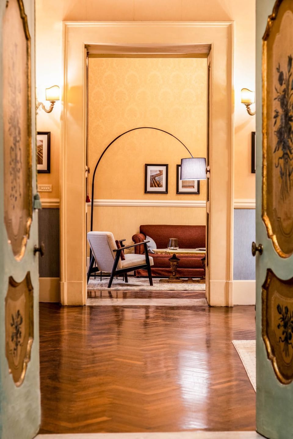 Living room, Seating area