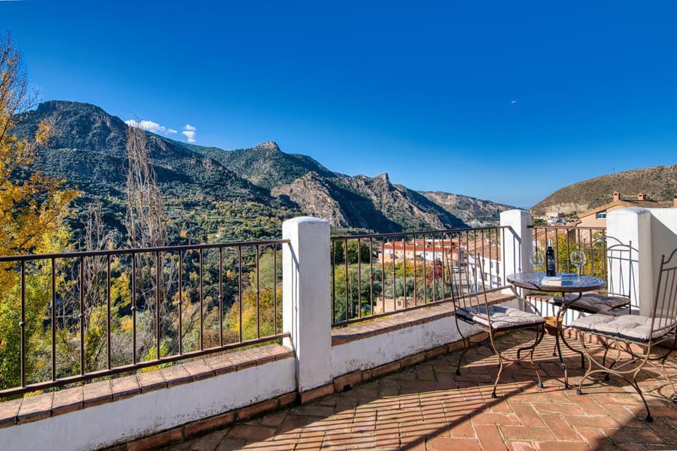 Patio, Day, Natural landscape, View (from property/room), Balcony/Terrace, Dining area, Mountain view
