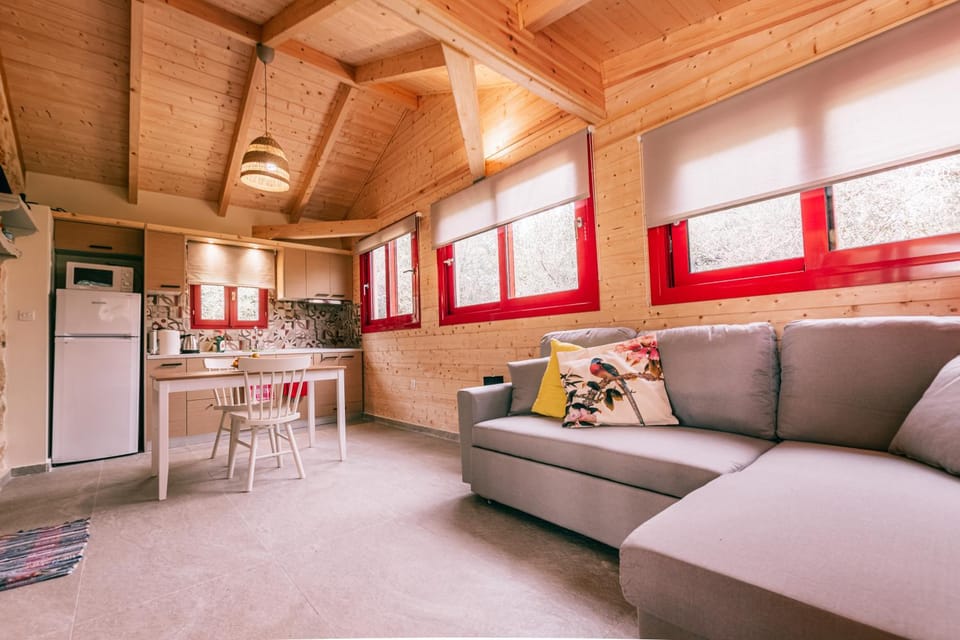 Living room, Dining area, minibar