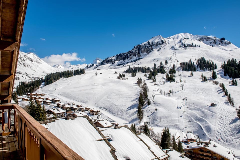 Property building, Balcony/Terrace