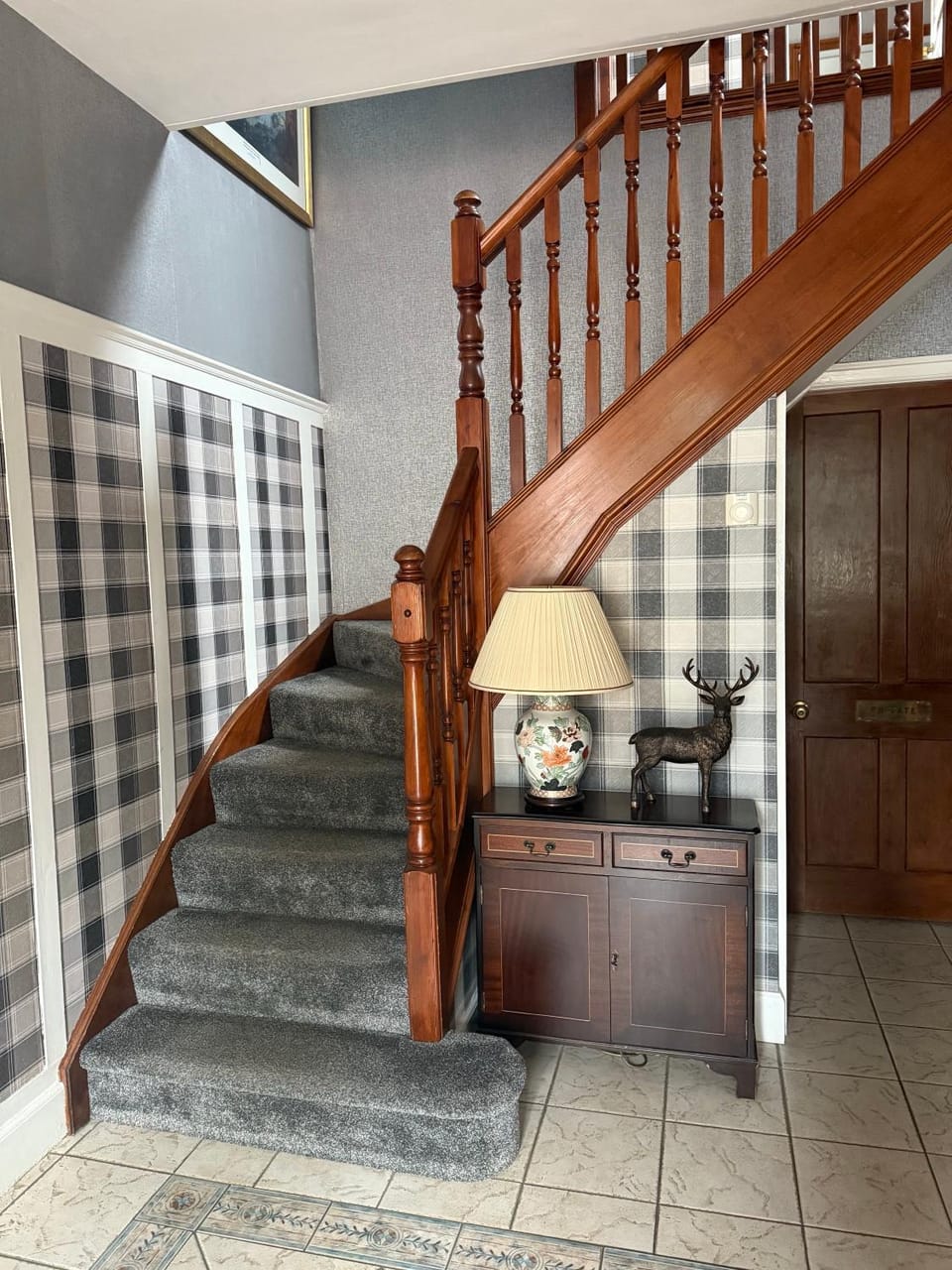 Acer Lodge Guest House Bed and Breakfast in Edinburgh