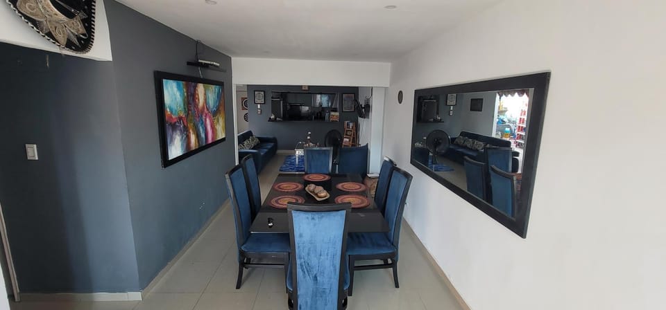 Communal lounge/ TV room, Dining area
