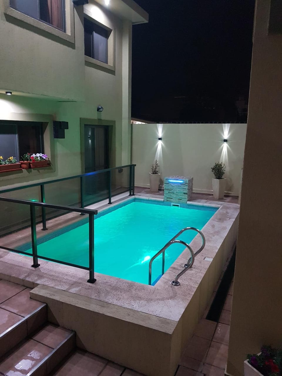 Area and facilities, Swimming pool