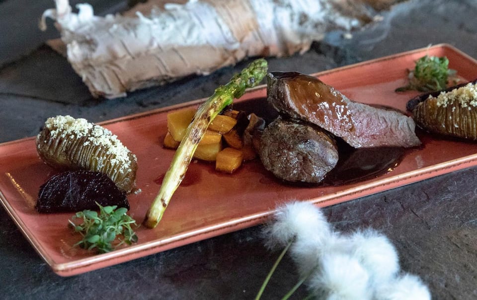 Restaurant/places to eat, Food close-up, Meals