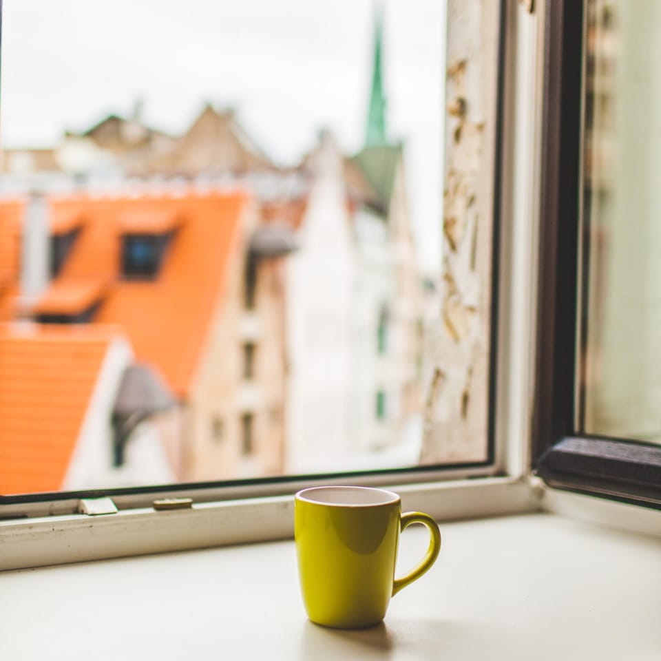 Day, Coffee/tea facilities, View (from property/room), Decorative detail, City view