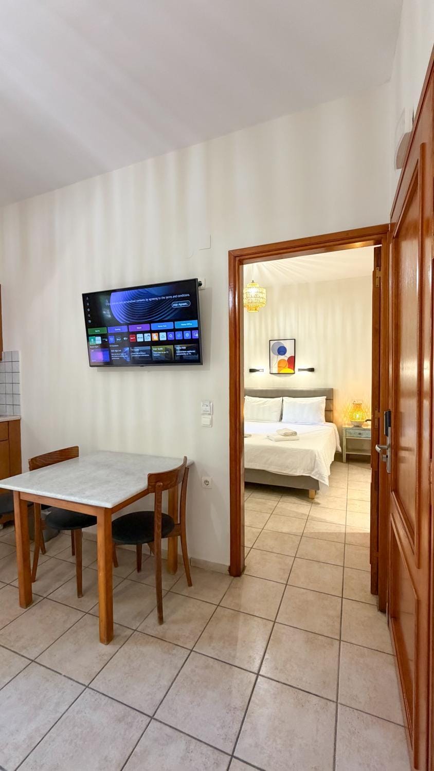 Bed, TV and multimedia