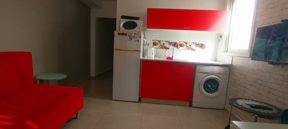 Kitchen or kitchenette, Seating area