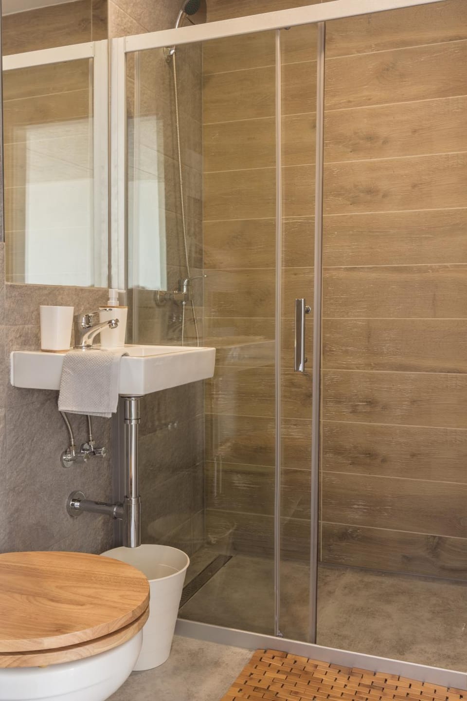 Shower, Bathroom