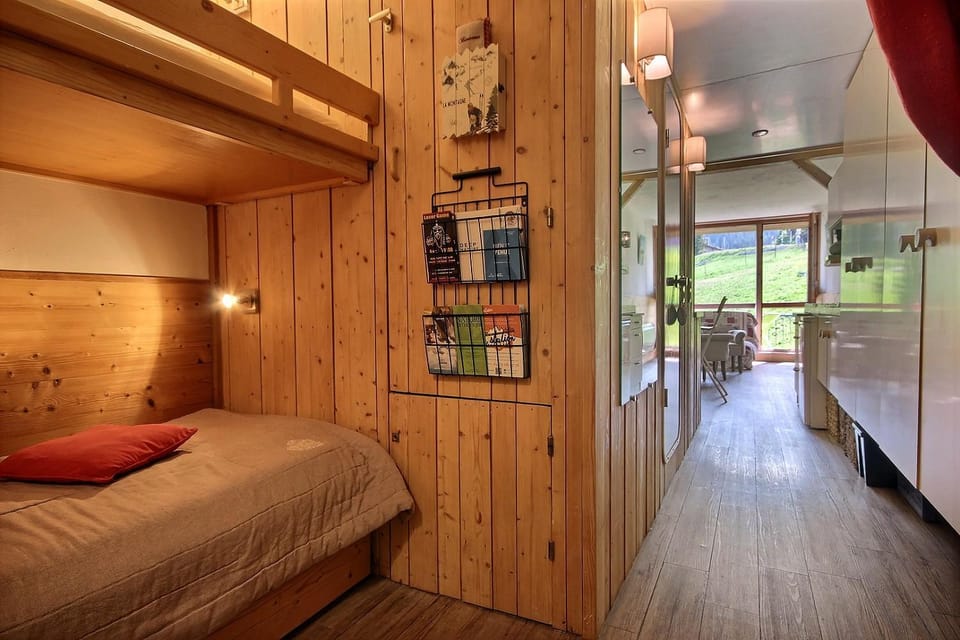 bunk bed