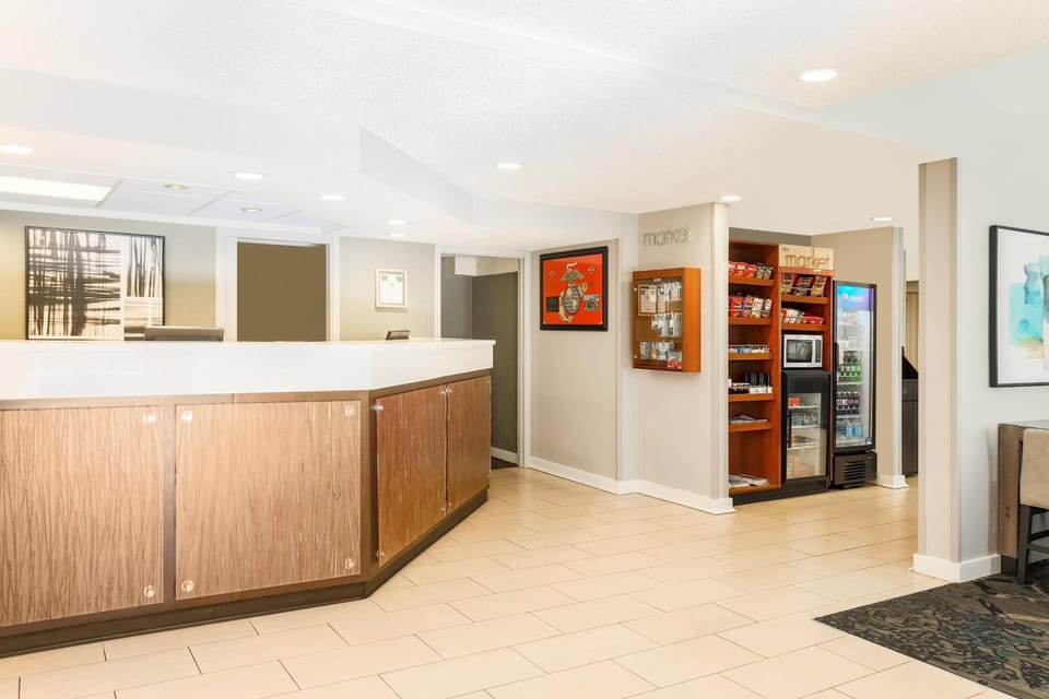 Lobby or reception, Lobby or reception