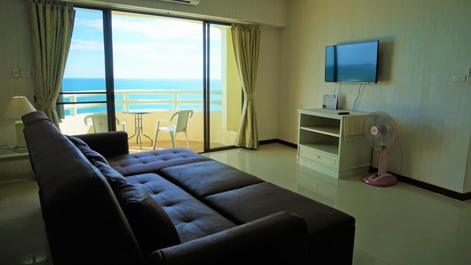 Balcony/Terrace, Living room, Sea view, children, Family