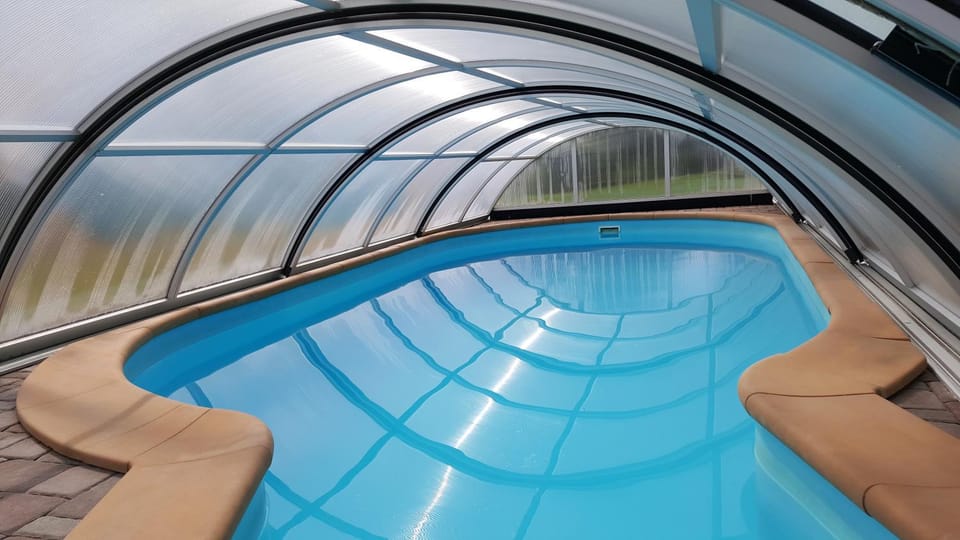 Swimming pool, Swimming pool