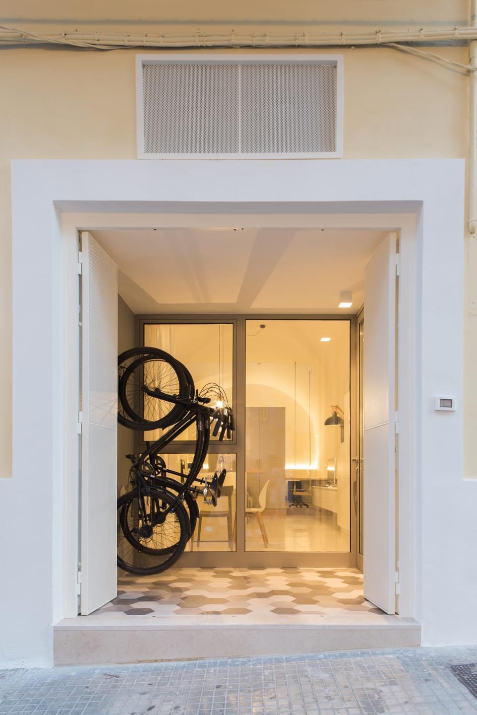 Facade/entrance