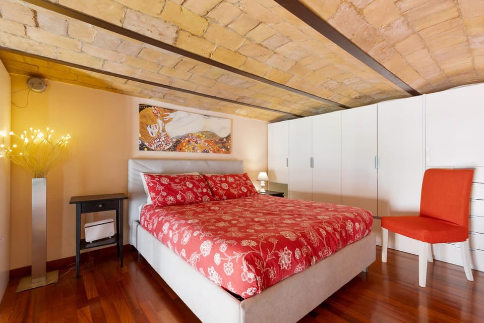 Bed, Photo of the whole room, Bedroom, wardrobe