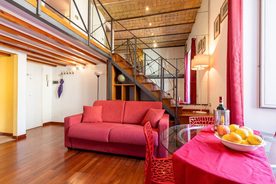 Kitchen or kitchenette, Living room, Food and drinks, Seating area, Dining area