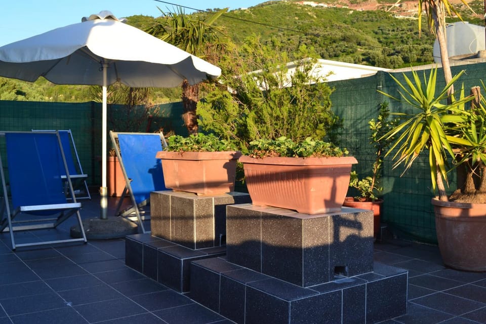 Seaview Penthouse Terrace & Private Garage Apartment in Vlorë