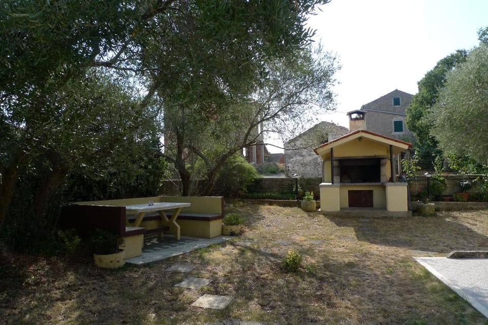BBQ facilities, Garden